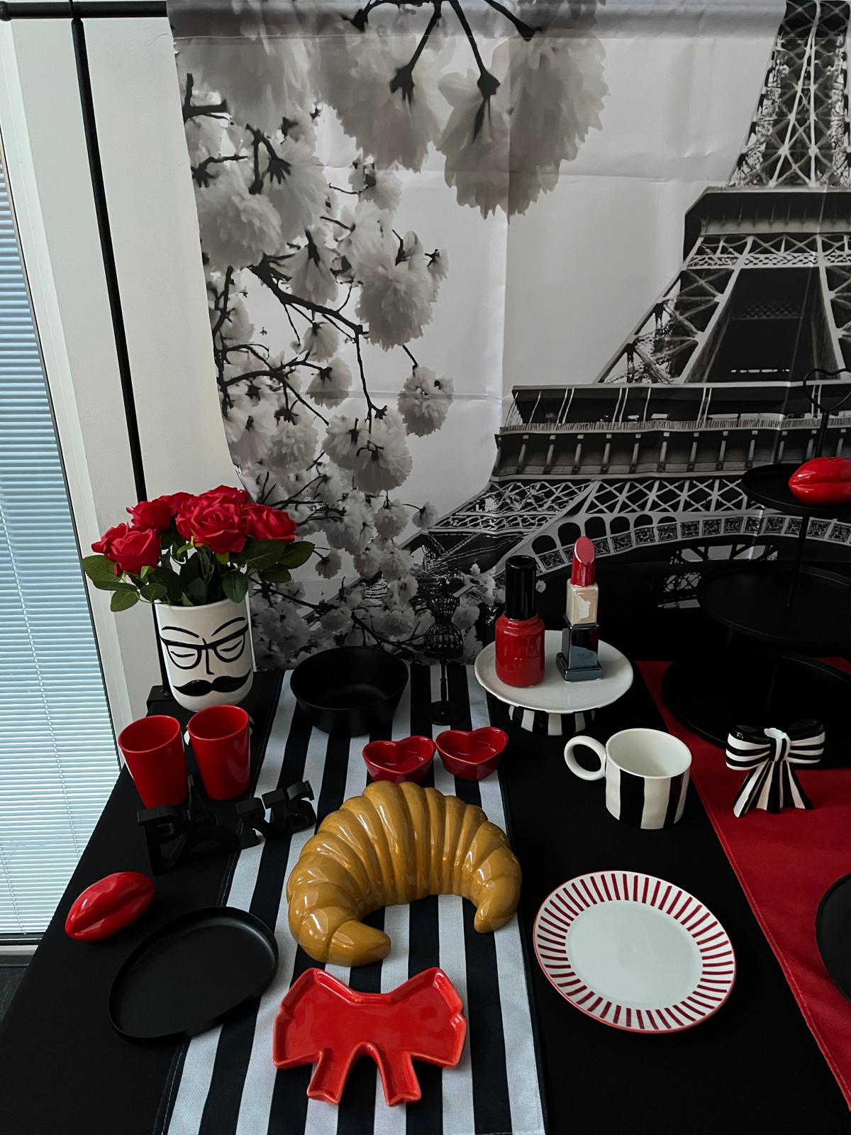 A night in Paris leeg links