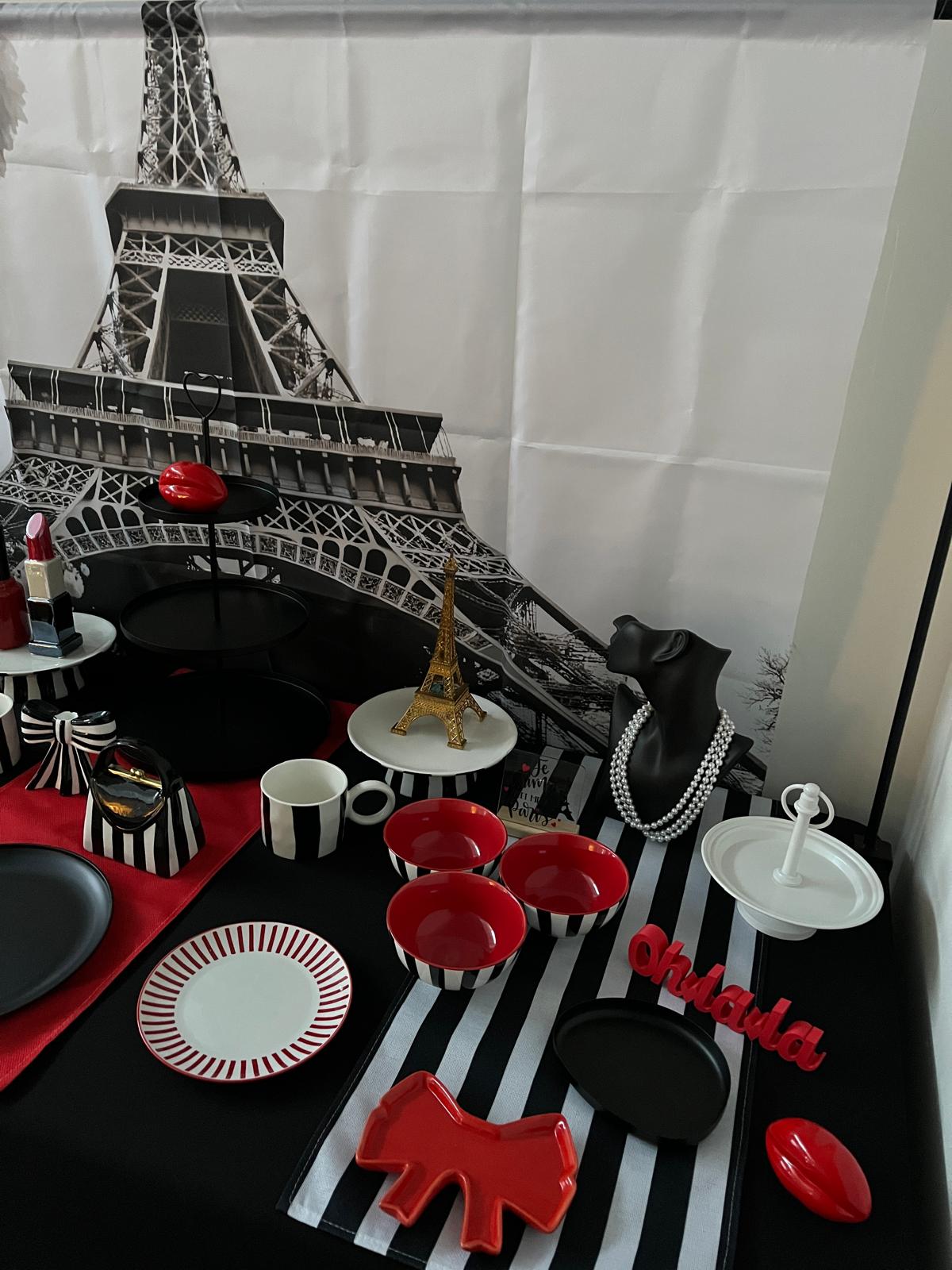 A night in Paris leeg rechts